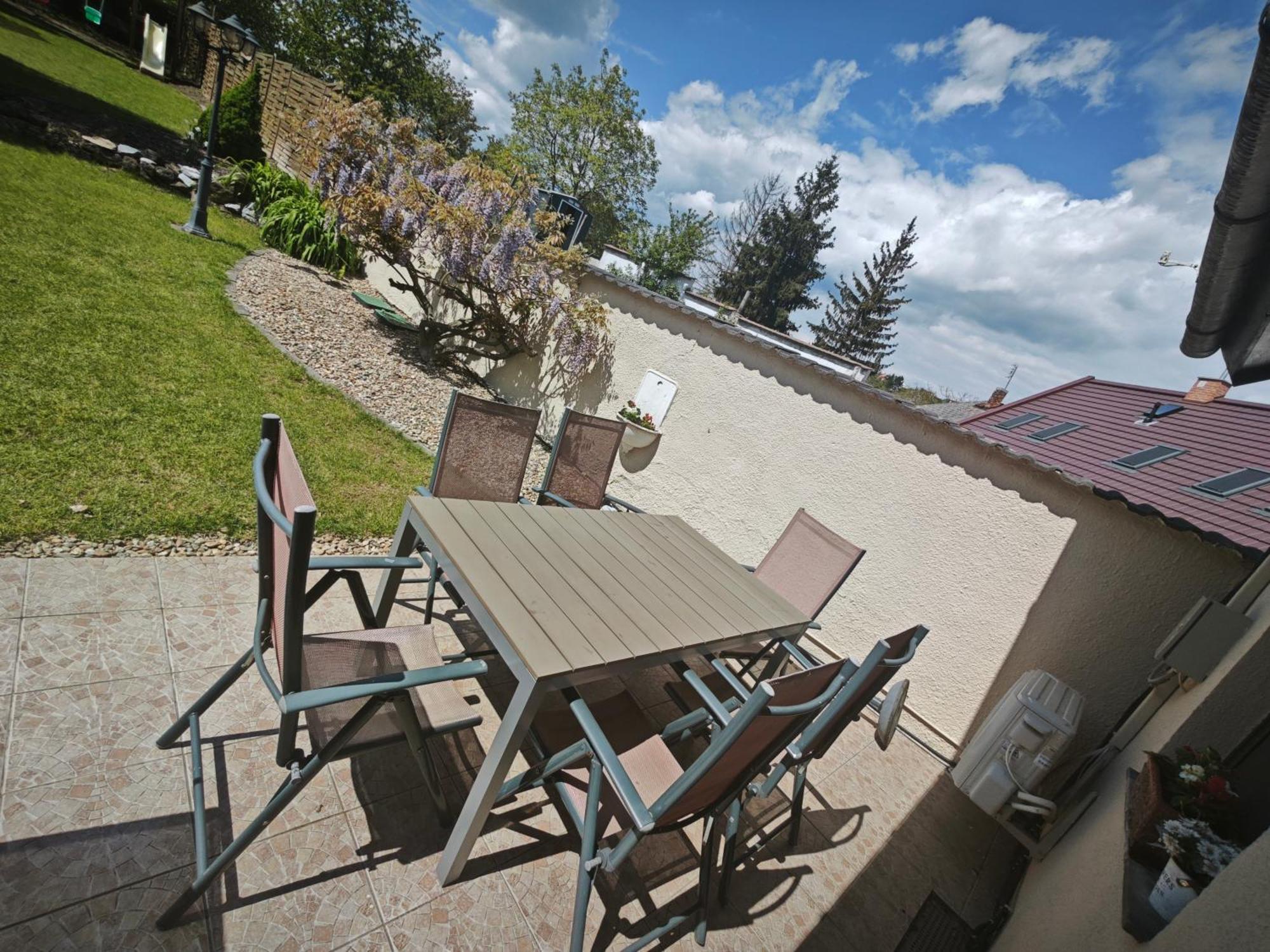 Valley Vendeghaz Guest house Eger
