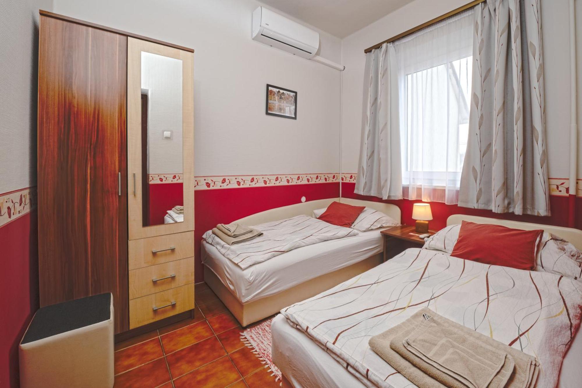 Valley Vendeghaz Guest house Eger