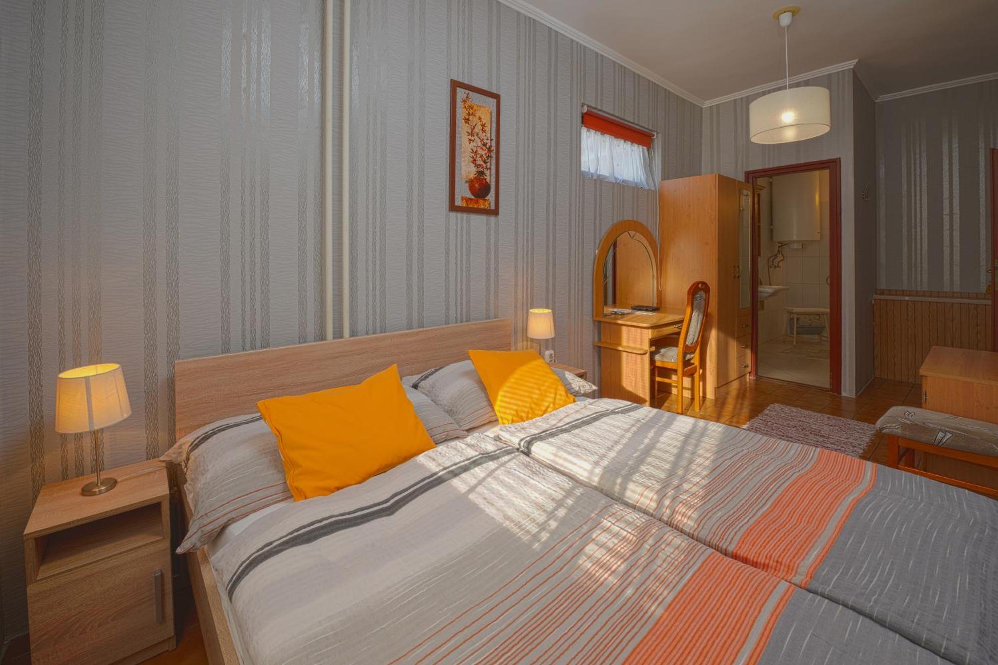 Valley Vendeghaz Гостьовий будинок Еґер